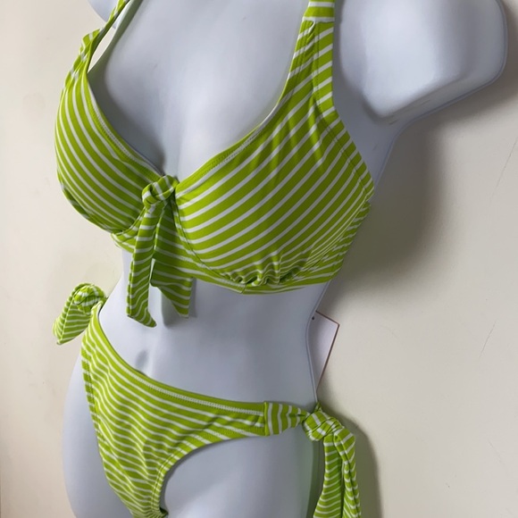 Swimsuits For All striped bikini set, size 6 - Picture 3 of 12